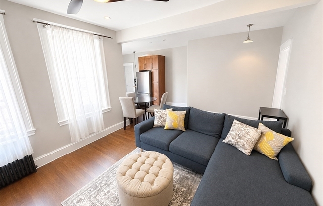 1 bed, 1 bath, 574 sqft, $3,200, Unit 32