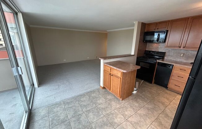 2 beds, 1.5 baths, 750 sqft, $1,795, Unit 802