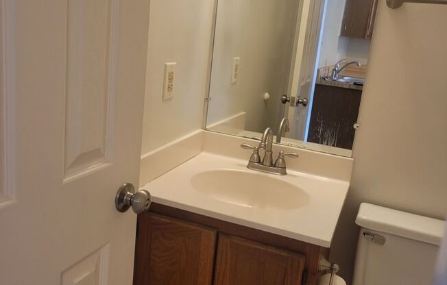1 bed, 1 bath, 500 sqft, $925, Unit 249