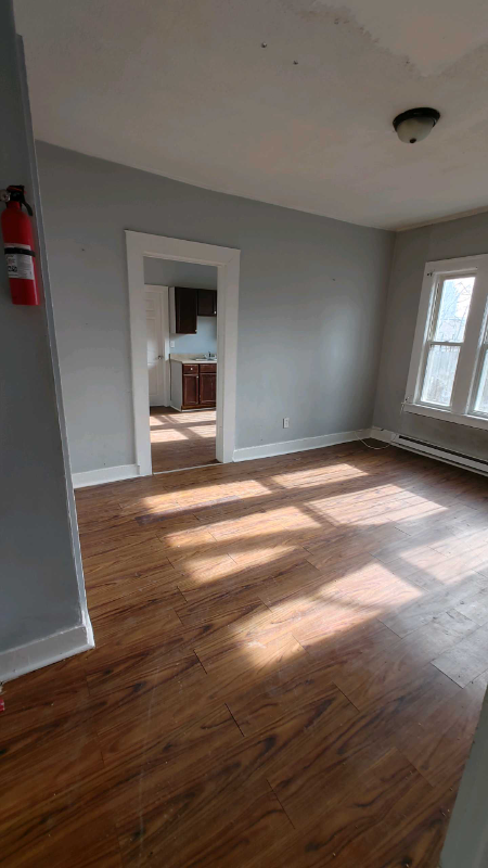 84 CHESTNUT ST