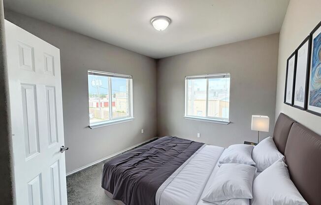 Delightful 3-Bedroom Retreat with Inviting Interiors and Excellent Convenience