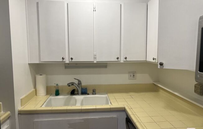 1 bed, 1 bath, 762 sqft, $2,495, Unit 2607