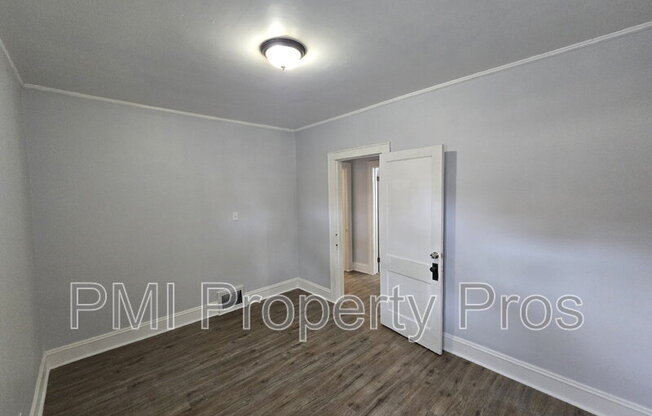 3895 N DR WILLIAM FINLAYSON ST