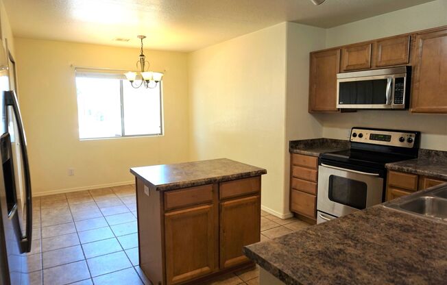 3 beds, 2 baths, $1,575