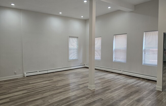 11 BISMARCK ST