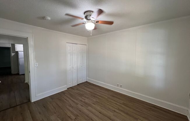 3 beds, 1 bath, $1,595