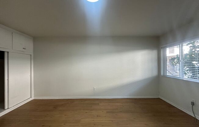 PL26 - 2666 Ellendale Place