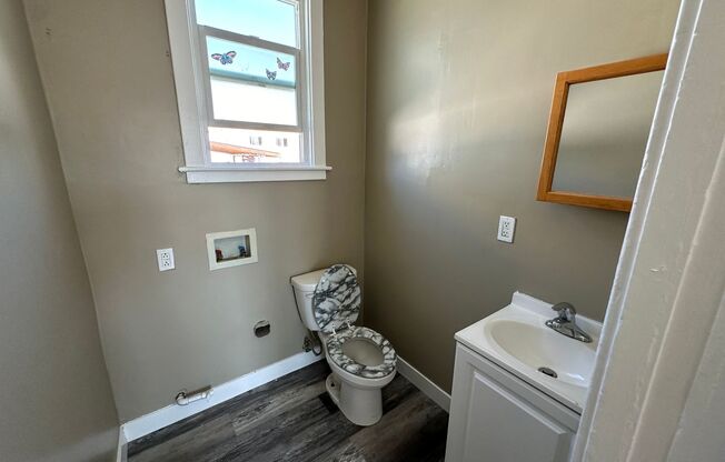 Rare 4BR Upstairs Gem – Light-Filled & Over 1,400 sqft of Living Space