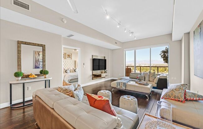 Designer Furnished Beauty at One Las Vegas!