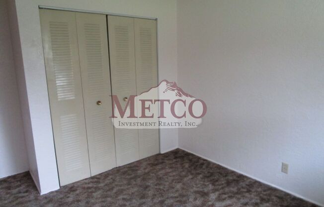2 beds, 1 bath, 924 sqft, $1,495, Unit 862