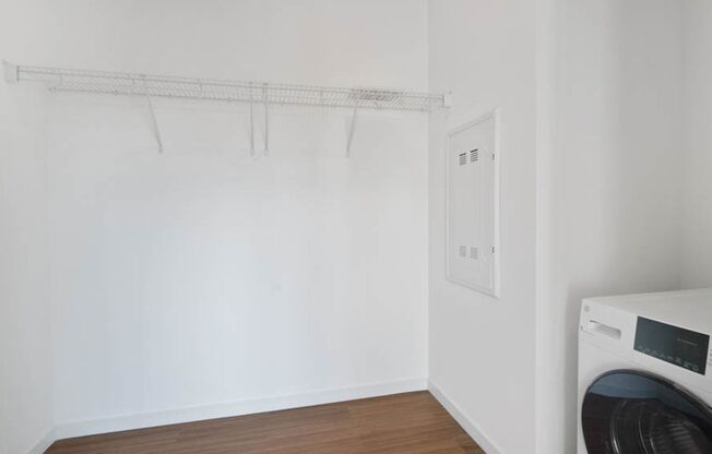 Studio, 1 bath, 447 sqft, $1,275, Unit 515