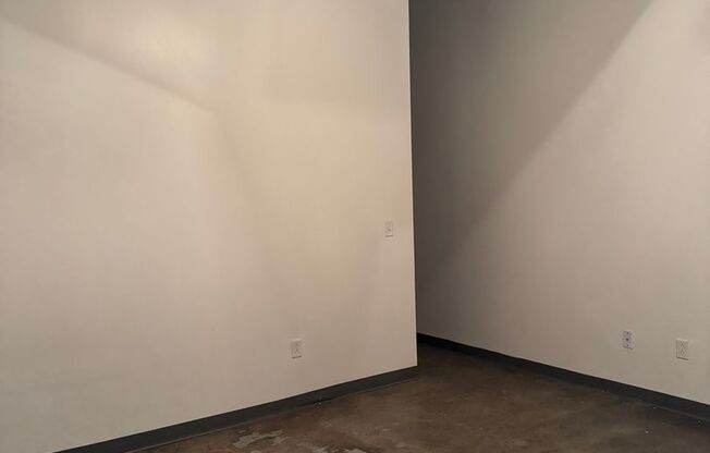 2 beds, 1 bath, 1,450 sqft, $1,295, Unit 035