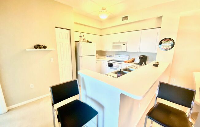 ** RESERVE AT NAPLES **2 BED 2 BATH ** ANNUAL**  CONDO ** NO PETS **