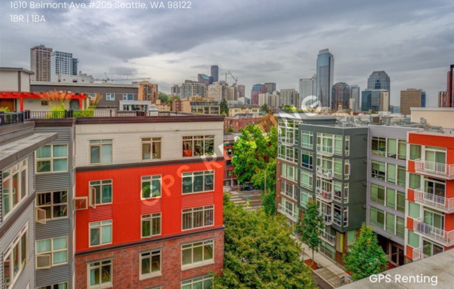 Perfect one bedroom corner unit in Capitol Hill