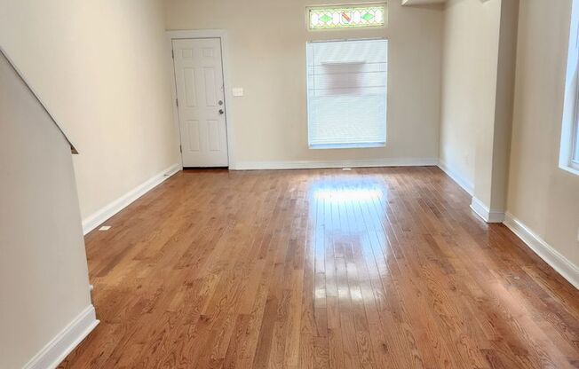 Spacious 3 bedroom 2.5 bathroom Town Home in West Baltimore