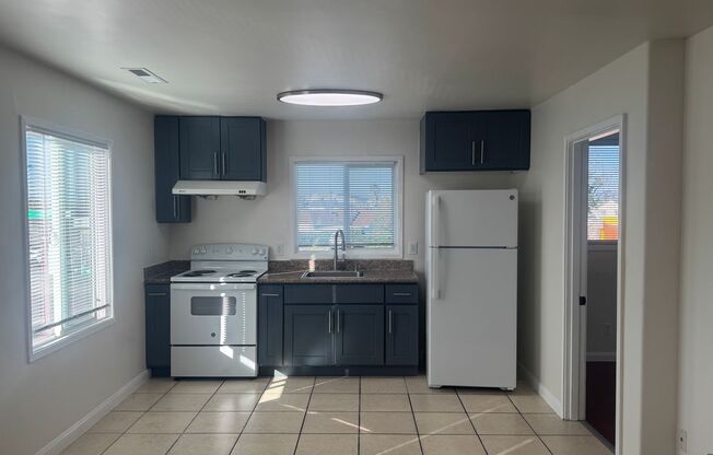 Remodeled 2 Bedroom, on San Pablo Ave, in East Richmond Area