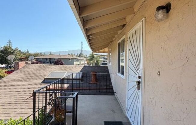 CASTLEWOOD DR 915