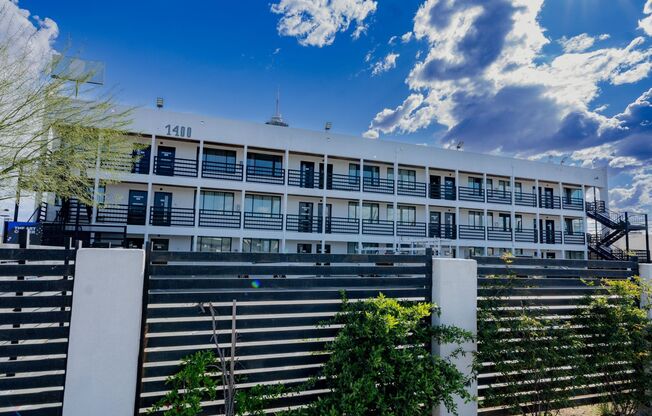 Studio, 1 bath, 400 sqft, $1,195, Unit #14