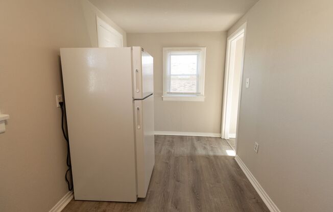 1 bed, 1 bath, 450 sqft, $695, Unit 1 Ferdinand Dr.