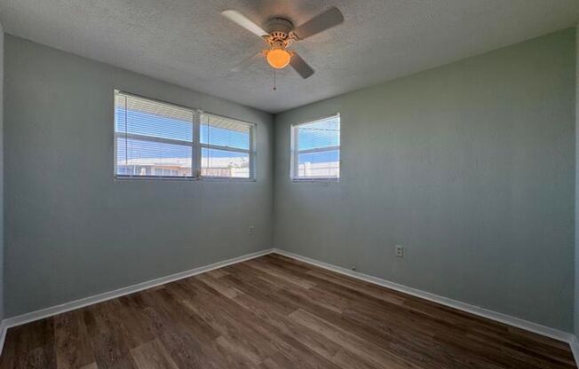 2 beds, 1 bath, $2,000