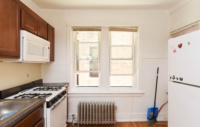 3906 Argyle