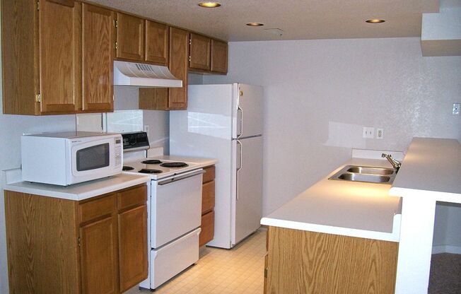 Comfortable Condo Near CSU
