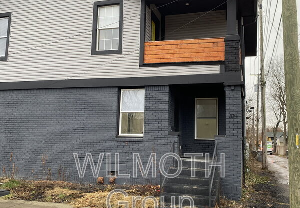 321 E 31 ST