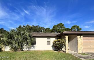 982 TACARO AVE