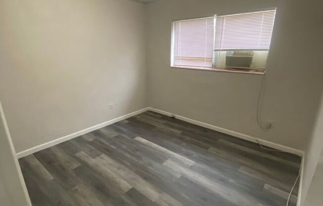 1 bed, 1 bath, 500 sqft, $1,600, Unit 4