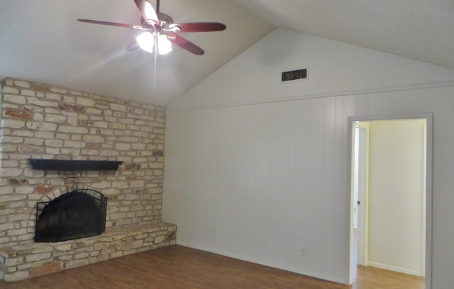 3 Bedroom 2 Bathroom Georgetown Home