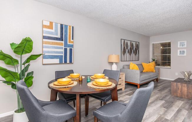 1 bed, 1 bath, 742 sqft, $795