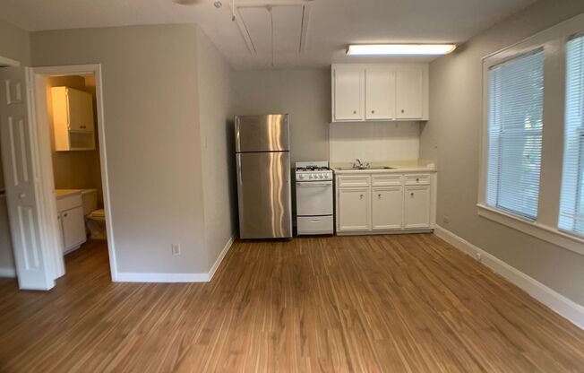 Studio, 1 bath, 400 sqft, $1,020