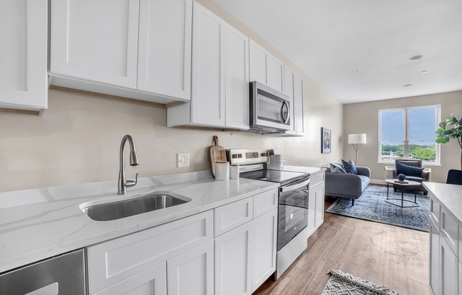 1 bed, 1 bath, 740 sqft, $1,925, Unit 409