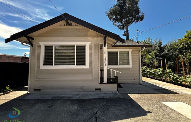 $3500 Beautiful Cottage Style 2 Bed 1 Bath Home in Willow Glen-All utilities paid