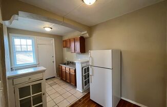 2 beds, 1 bath, 780 sqft, $800, Unit 5345 Cabanne 3S