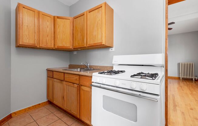 Studio, 1 bath, 300 sqft, $915, Unit 6314-413