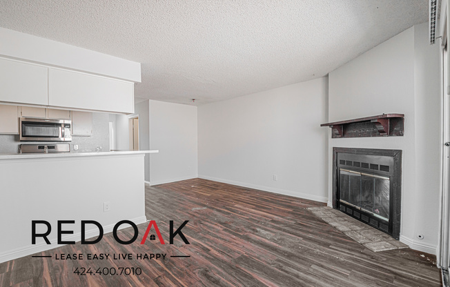 10346 Commerce Ave 9