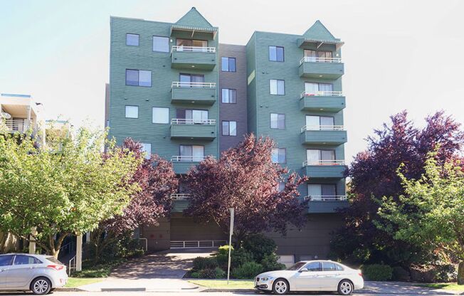 AVA Avalon West Apartments