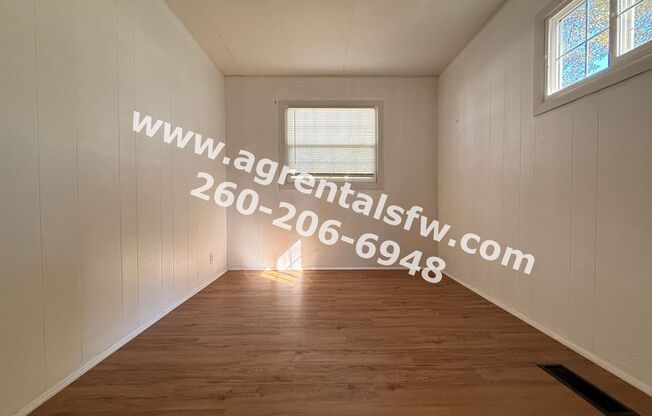 3 beds, 1 bath, $1,300