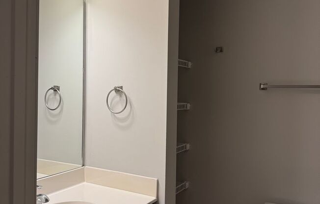2 beds, 2 baths, 1,148 sqft, $1,615, Unit 225