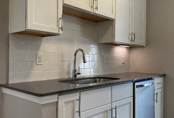 Sycamore Kitchen, Soft Closed Cabinets