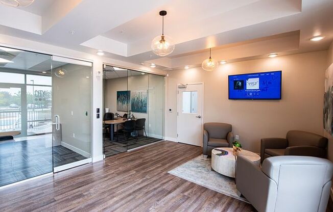 2 beds, 2 baths, 946 sqft, $1,299, Unit 530