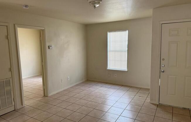 1405 DONALDSON AVE