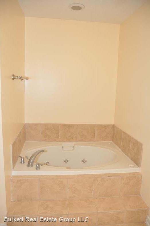 2206 River Park