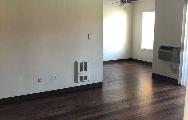 2 beds, 1 bath, 850 sqft, $2,495, Unit 65