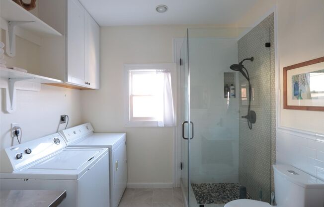 Studio, 1 bath, $1,695, Unit UNIT B