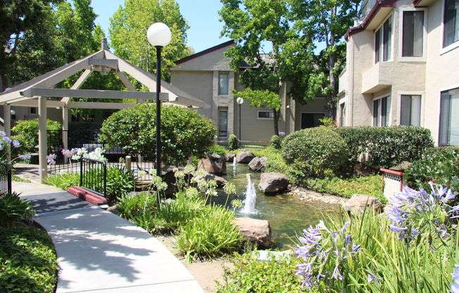 Lovely, Light-Filled 2 Bedroom, 2 Bath Condo