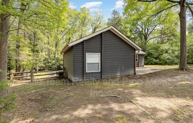 6618 LAKESIDE DR