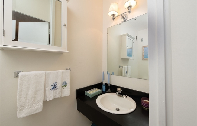 2 beds, 1.5 baths, 1,215 sqft, $3,800, Unit 3G