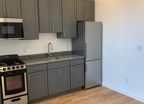 Studio, 1 bath, $1,495, Unit 207